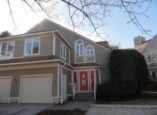 16 Pointe Rok Dr, Worcester, MA 01604-1463