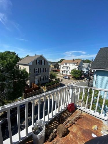 77 Vandewater St, Providence RI 02908-1624 exterior