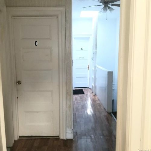 530 Van Nest Ave, Bronx NY 10462-3508 exterior