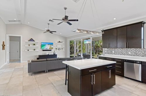 271 12 Ave, Naples FL 34120-3368 exterior