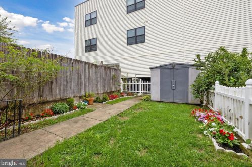 151 Hermitage St, Philadelphia PA  19127-1903 exterior