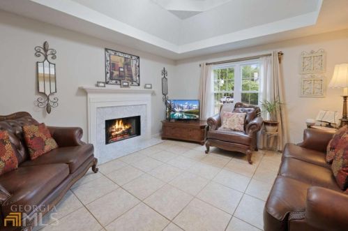 6071 Cane Xing Dr, Gainesville GA 30507-9537 exterior