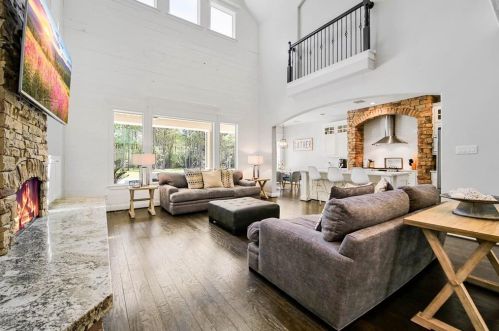 3315 Spg Br Rd, Montgomery TX 77316-2503 exterior