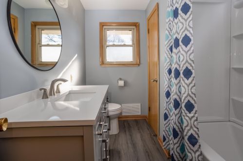 1336 87 St, Milwaukee WI 53214-4358 exterior