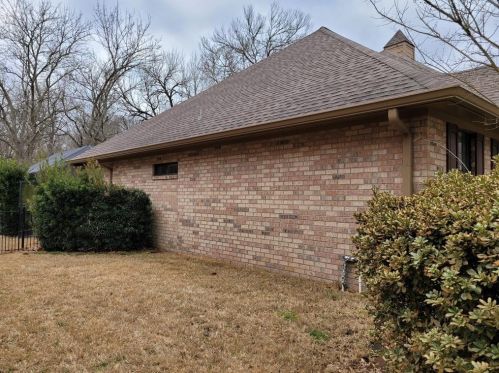 33111 Whitley Ct, Fulshear TX 77441-4301 exterior