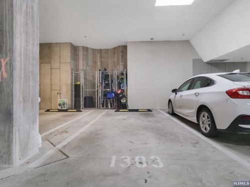 1303 Gatherings Dr, Paterson NJ 07508-1380 exterior