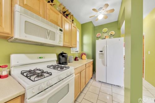 51 Madison Ave, Perth Amboy NJ 08861-4306 exterior