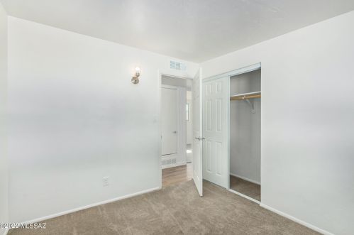 4550 25th St, Tucson AZ  85711-5719 exterior