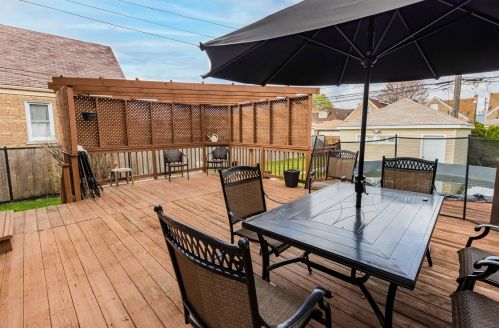 6424 Keeler Ave, Chicago IL 60652-3614 exterior