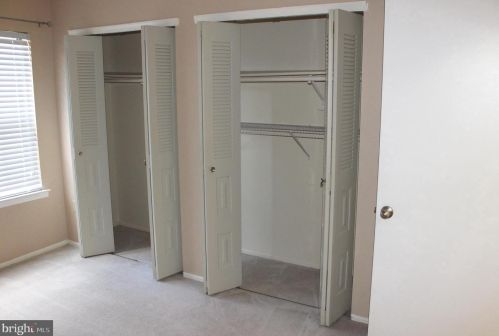 17 Mendrey Ct, Trenton NJ 08648-2661 exterior