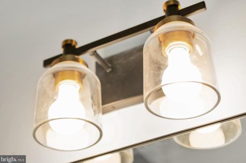 102 Ritchie Ave, Silver Spring MD  20910-5112 exterior