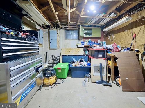 240 Gerald Dr, Chester PA 19014-1717 exterior