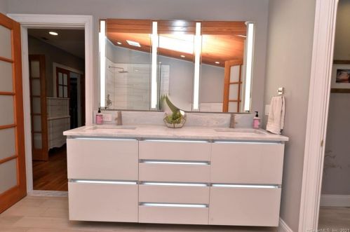 668 Ridgebury Rd, Ridgefield CT 06877-1117 exterior