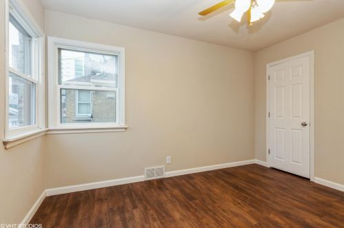 3137 28, Milwaukee WI 53215-4307 exterior