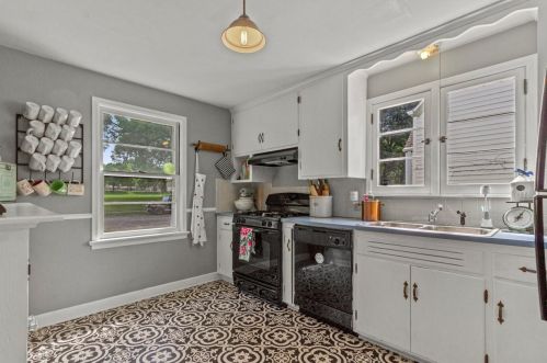 2649 65, Milwaukee WI 53214-1721 exterior