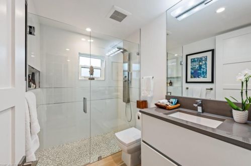 743 Reef Pt Cir, Naples FL 34108-8705 exterior