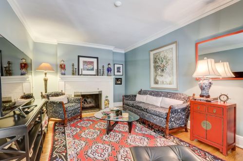 2518 Olive St, Milwaukee WI  53211-1736 exterior