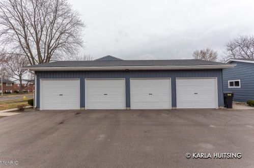 648 Andover St, Grand Rapids MI 49548-7673 exterior