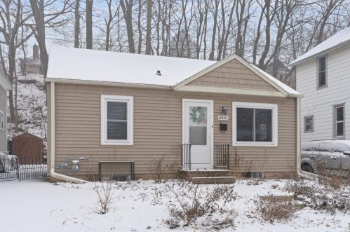 6651 Hillside Ln, Milwaukee, WI 53213-3255