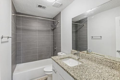 379 Elm St, Atlanta GA 30318-8501 exterior