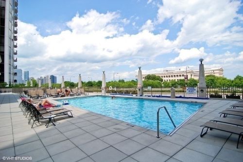 233 13th St, Chicago IL  60605-3237 exterior