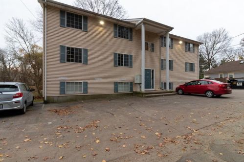 22 Oak St, Providence RI 02911-2754 exterior