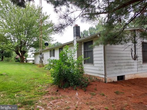 1020 Gettysburg Rd, Littlestown, PA 17340-9762