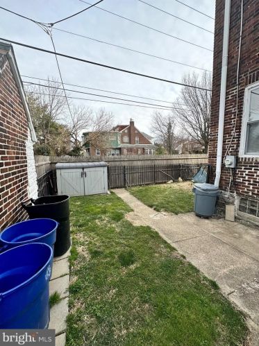 1075 Allengrove St, Philadelphia PA  19124-2944 exterior