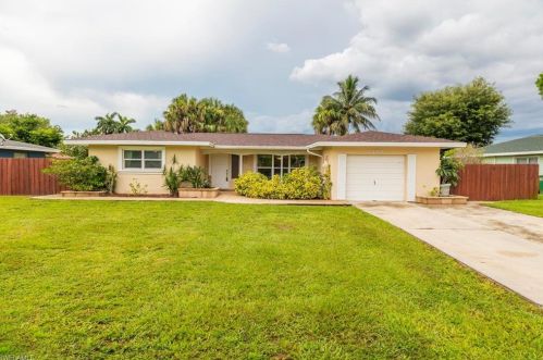 4420 20 Ave, Naples FL 34117-9288 exterior