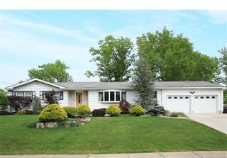 28 Dale Dr, Edison, NJ 08820-2240