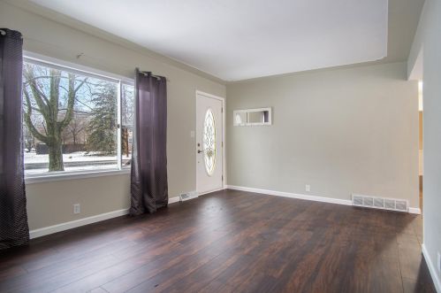 2245 Emens Dr, Meskegon MI  49444-4461 exterior