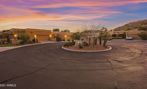 10843 11th St, Phoenix AZ 85020-5836 exterior