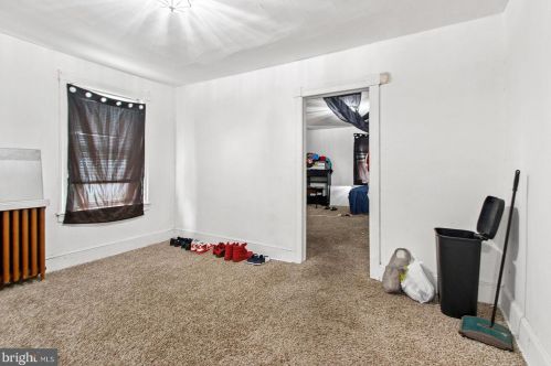 114 Thurlow St, Chester PA 19013-2215 exterior