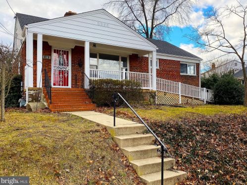 1403 Paula Dr, Silver Spring MD  20903-2235 exterior