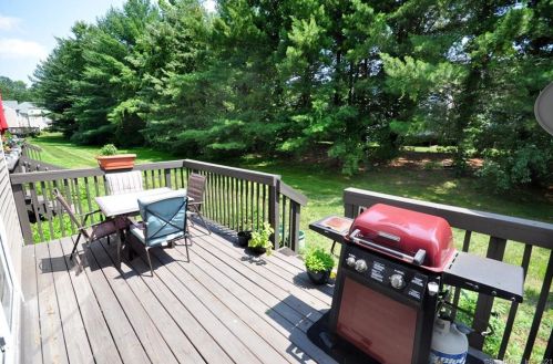 75 Florence Way, Farmington CT 06032-3438 exterior