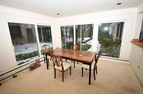 235 Deer Run Rd, Wilton CT 06897-1204 exterior