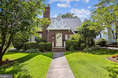 1624 Abingdon St, Arlington VA  22207-2142 exterior