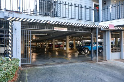 313 Granville Ct, Atlanta GA  30328-3434 exterior