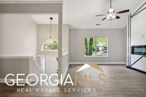 1386 Highgrove Way, Atlanta GA  30349-7510 exterior