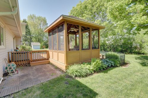 529 Edgebrook Dr, Joliet IL 60404-9711 exterior