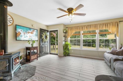 204 Bennetts Mills Rd, Jackson Twp NJ 08527-4260 exterior