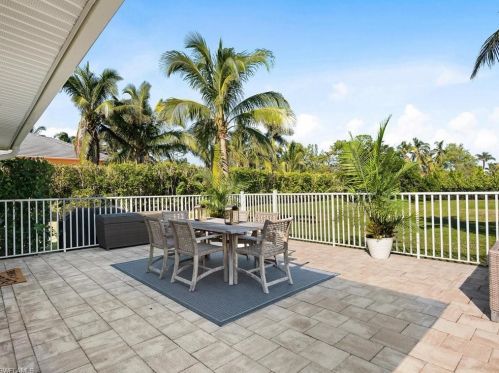 143 Mahogany Dr, Naples FL exterior