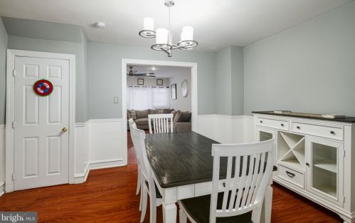 6037 Keystone St, Philadelphia PA 19135-4217 exterior