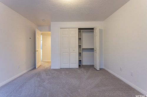 9525 Shoshone Ct, Sandy UT 84092-3074 exterior