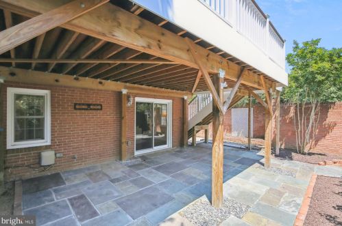 6340 Golf Crse Sq, Alexandria VA 22307-1225 exterior