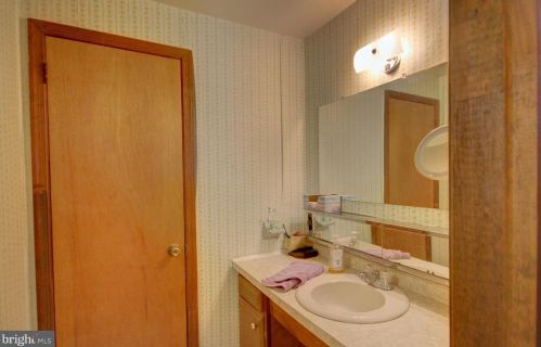 97 Orch Ct, Limerick PA 19468-2902 exterior