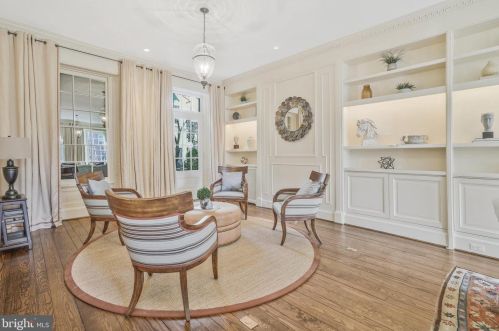 207 Fairfax St, Alexandria VA 22314-3304 exterior