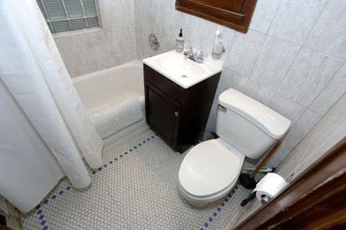 3472 Fratney St, Milwaukee WI 53212-2241 exterior