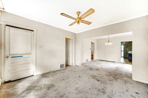 1238 109 Pl, Chicago IL 60655-4001 exterior