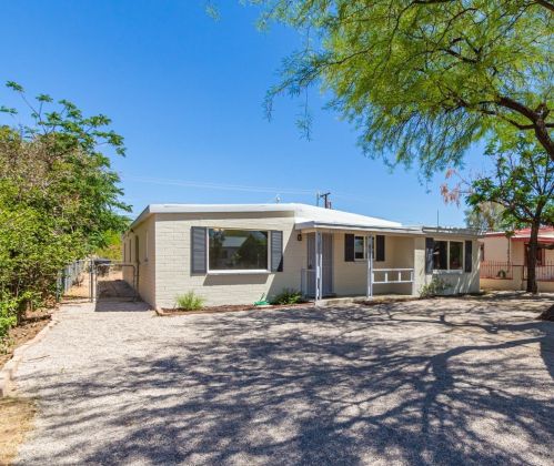 2305 19th St, Tucson AZ  85719-7016 exterior